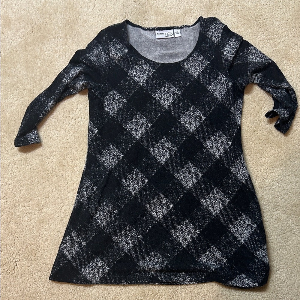Attitudes by Renee Black and Gray Patterned Top